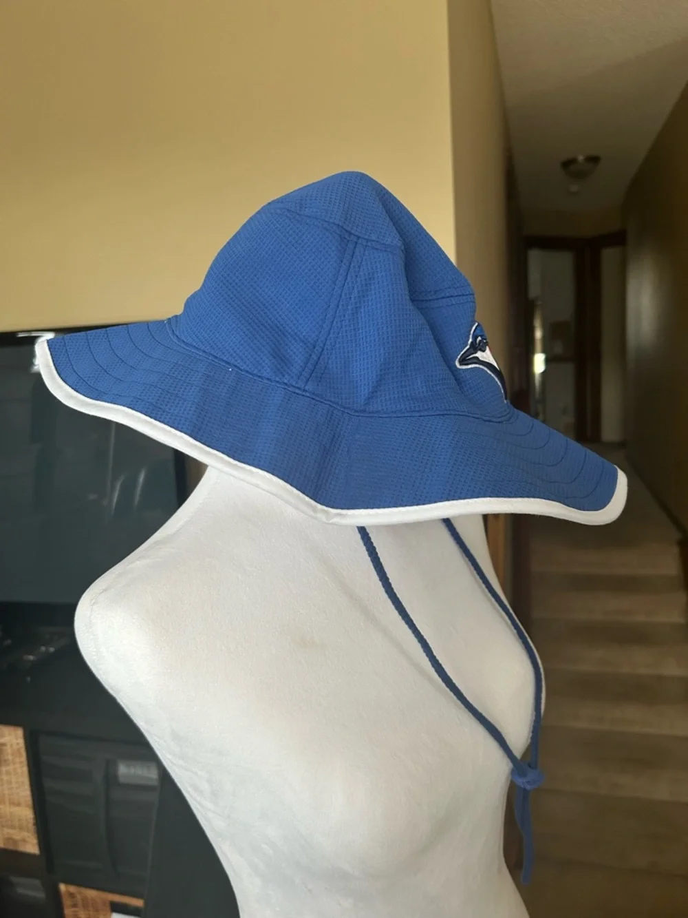 Toronto Blue Jays Blue MLB Bucket Hat with Chin Cord - Picture 3 of 9